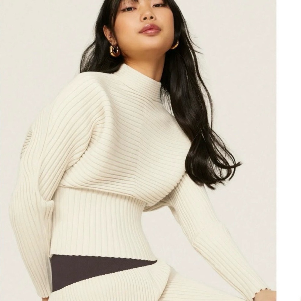 Tory Burch Cream Ribbed Dolman Sleeve Sweater Top, M